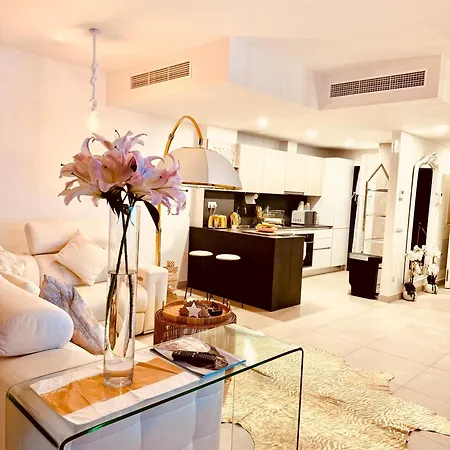 Luxury Golden Sea View Villa *